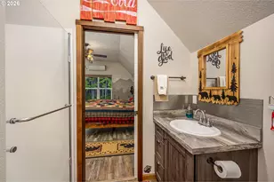 810 SW Wakeetum St, Waldport, OR 97394 - Photo 31