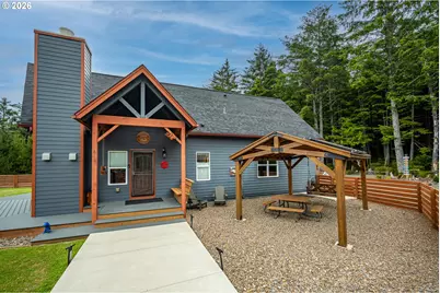 810 SW Wakeetum St, Waldport, OR 97394 - Photo 13