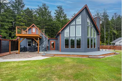 810 SW Wakeetum St, Waldport, OR 97394 - Photo 9