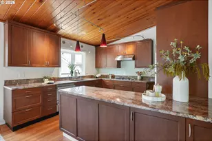 1717 SW Canby St, Portland, OR 97219 - Photo 11
