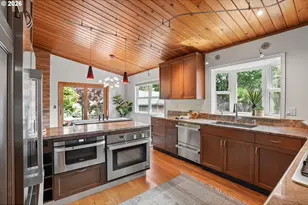 1717 SW Canby St, Portland, OR 97219 - Photo 15