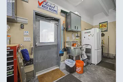 23094 E Wallace Ave, Brightwood, OR 97011 - Photo 39