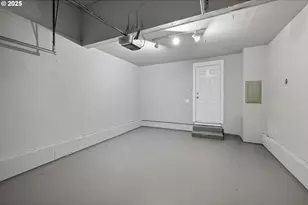 3240 NE 29th St, Gresham, OR 97030 - Photo 29