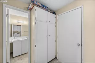4828 SW 201st Ave, Beaverton, OR 97078 - Photo 39