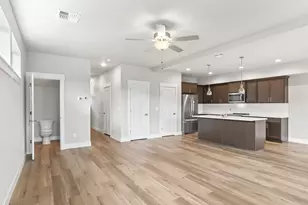 504 NE Trillium Dr, Estacada, OR 97023 - Photo 3