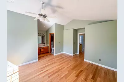 13417 Squire Dr, Oregon City, OR 97045 - Photo 9