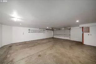 726 NW 22nd Ave, Portland, OR 97210 - Photo 43