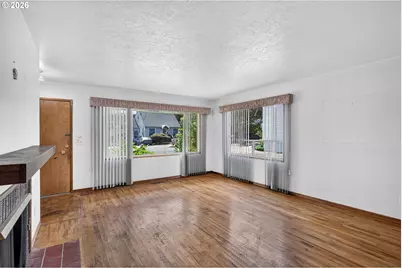 4545 SE Franklin St, Portland, OR 97206 - Photo 5