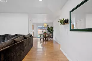 3785 Dove Ln, Eugene, OR 97402 - Photo 9