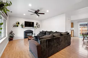 3785 Dove Ln, Eugene, OR 97402 - Photo 7