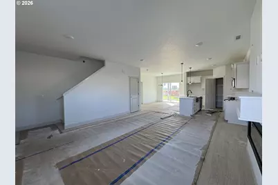 900 E Maple Brook Ave, Hermiston, OR 97838 - Photo 3