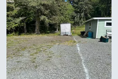 Victoria St, Rockaway Beach, OR 97136 - Photo 17