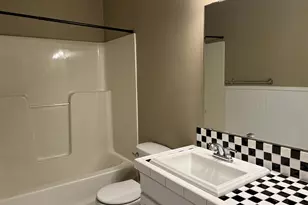777 Eisenhower Dr NW, Salem, OR 97304 - Photo 15