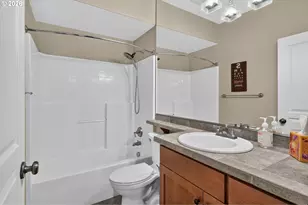 10258 SE Bristol Ct, Portland, OR 97086 - Photo 33