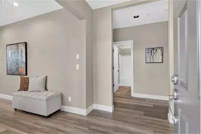 10258 SE Bristol Ct, Portland, OR 97086 - Photo 5