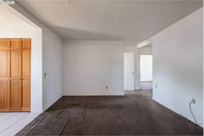 108 NW Dogwood Ave, Redmond, OR 97756 - Photo 7