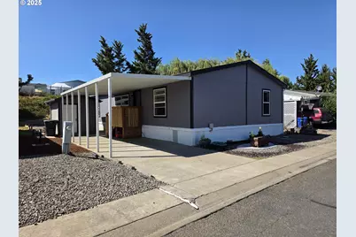 231 Owyhee Ln, Roseburg, OR 97471 - Photo 1