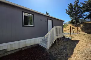 231 Owyhee Ln, Roseburg, OR 97471 - Photo 31
