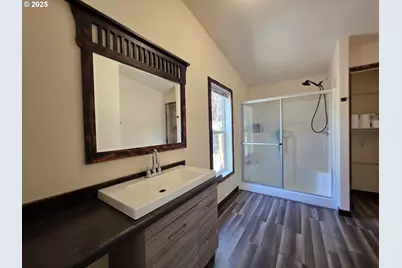 231 Owyhee Ln, Roseburg, OR 97471 - Photo 25