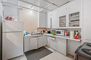 1375 SW Taylors Ferry Rd, Portland, OR 97219 - Photo 5