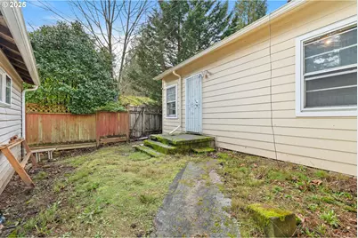 1375 SW Taylors Ferry Rd, Portland, OR 97219 - Photo 17