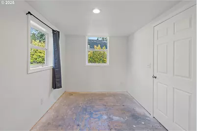 1375 SW Taylors Ferry Rd, Portland, OR 97219 - Photo 9