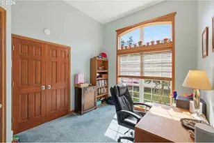 705 S 68th Pl, Springfield, OR 97478 - Photo 35