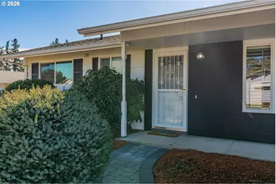 16655 SW King Charles Ave, King City, OR 97224 - Photo 3