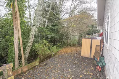 1405 View Ct, Brookings, OR 97415 - Photo 25