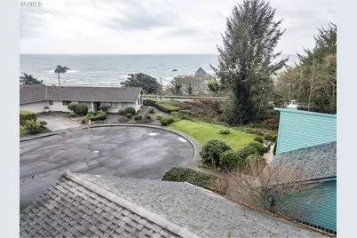 1405 View Ct, Brookings, OR 97415 - Photo 9