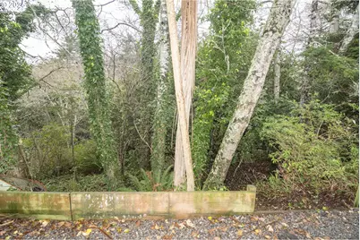 1405 View Ct, Brookings, OR 97415 - Photo 27