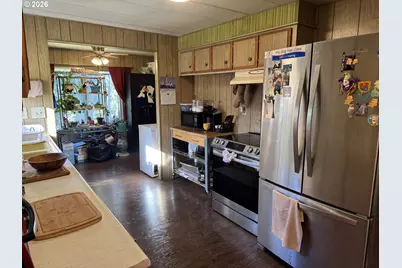 3 Spruce Dr, Myrtle Point, OR 97458 - Photo 3