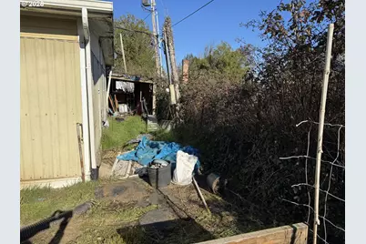 3 Spruce Dr, Myrtle Point, OR 97458 - Photo 27