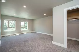 302 N Bridgeton Rd, Portland, OR 97217 - Photo 5