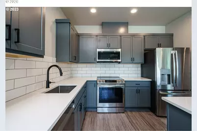 302 N Bridgeton Rd #A, Portland, OR 97217 - Photo 7