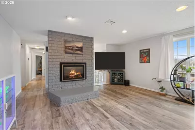 17670 SE Emerald Dr, Milwaukie, OR 97267 - Photo 7