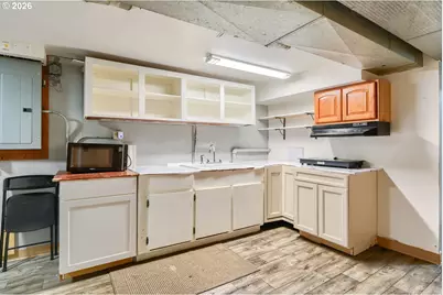 2236 SE 185th Ave, Portland, OR 97233 - Photo 13
