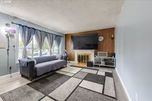 2236 SE 185th Ave, Portland, OR 97233 - Photo 3