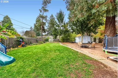 2236 SE 185th Ave, Portland, OR 97233 - Photo 23