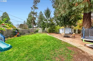 2236 SE 185th Ave, Portland, OR 97233 - Photo 23