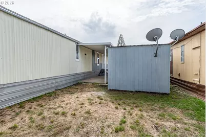 581 NE Alameda #37, Roseburg, OR 97470 - Photo 27