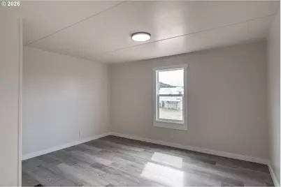 581 NE Alameda #37, Roseburg, OR 97470 - Photo 21