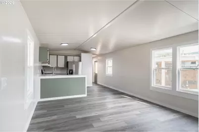 581 NE Alameda #37, Roseburg, OR 97470 - Photo 5