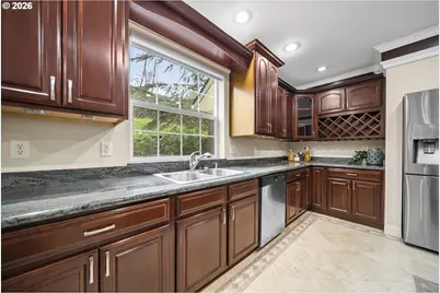 1407 SW Walters Dr, Gresham, OR 97080 - Photo 9
