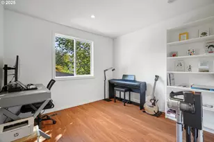 2418 SW Nebraska St, Portland, OR 97239 - Photo 25