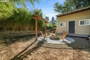 2418 SW Nebraska St, Portland, OR 97239 - Photo 29