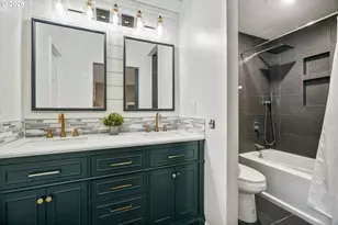 2418 SW Nebraska St, Portland, OR 97239 - Photo 21