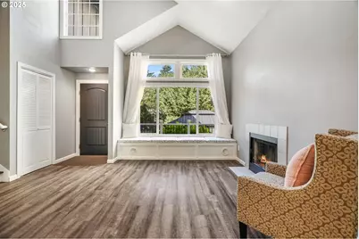 2418 SW Nebraska St, Portland, OR 97239 - Photo 5