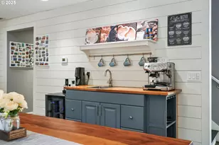 2418 SW Nebraska St, Portland, OR 97239 - Photo 11