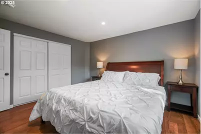 2418 SW Nebraska St, Portland, OR 97239 - Photo 23